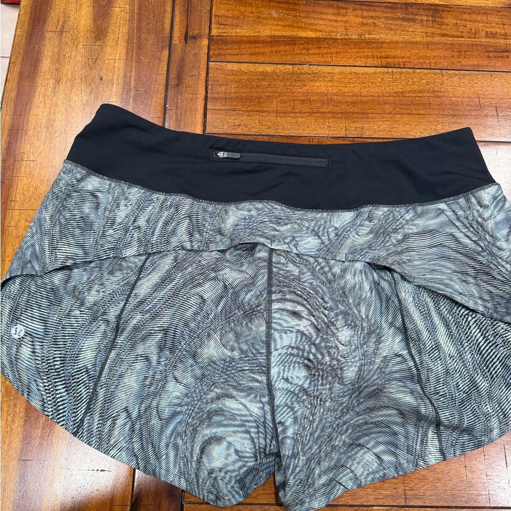 Lululemon Speed Up Mid Rise 4” - Picture 2 of 3